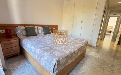 Amplio apartamento con una terraza fantástica en el puerto de Campomanes, Altea.